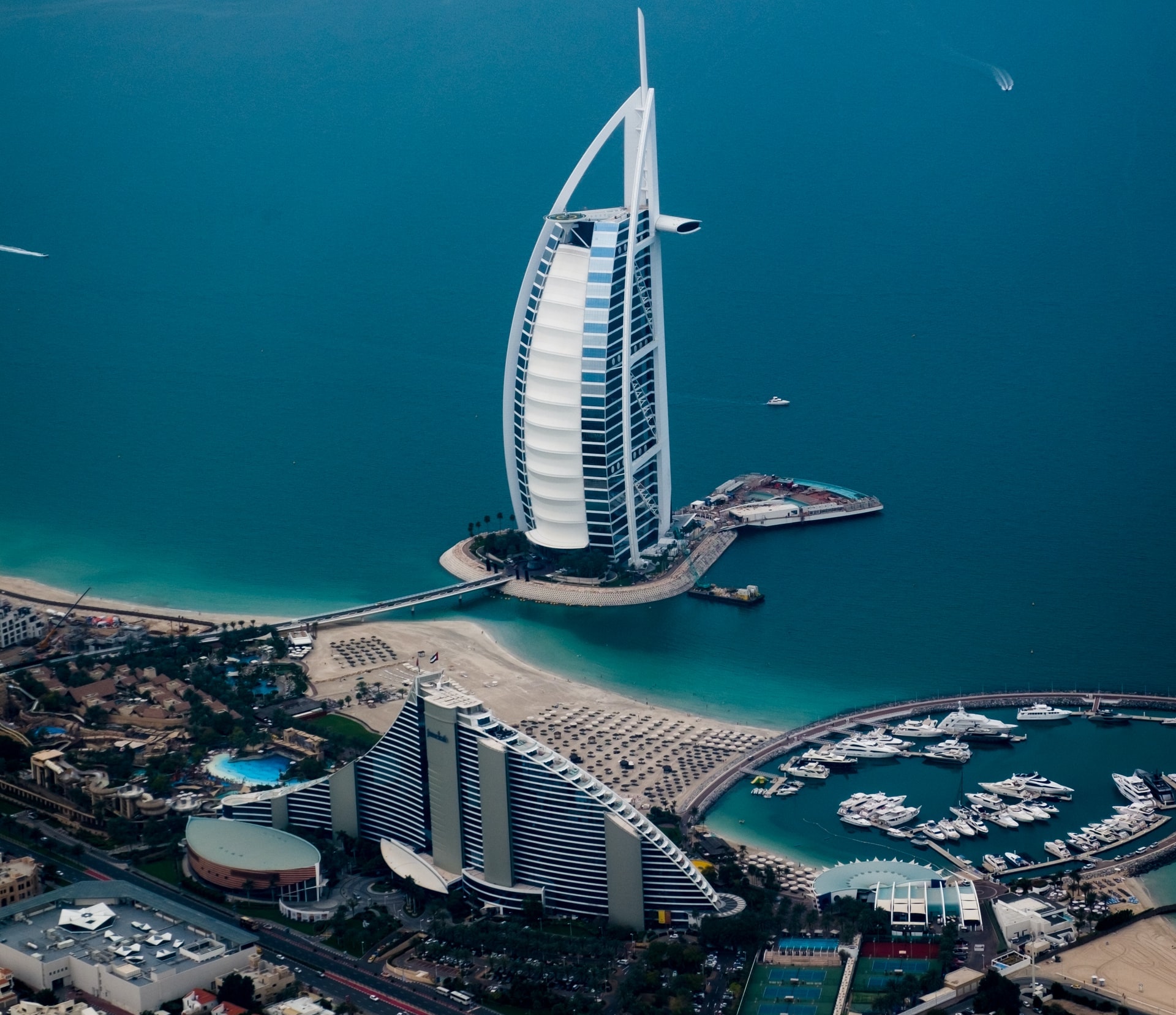 Dubai unsplash Photo by Christoph Schulz on Unsplash